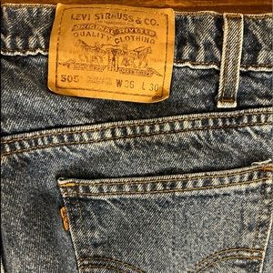 Vintage Men’s Orange Stab Levi’s 505 Size 36x30